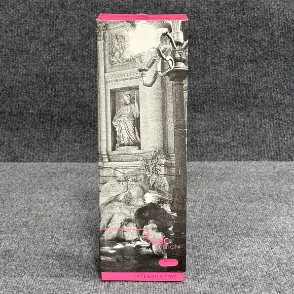 Integrity Toys Basic‎ Edition Luscious Fashion Doll 12.5" NRFB 2010 Black Hair - Picture 3 of 11